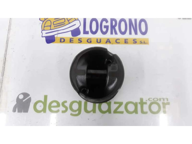 Píst 11257803033, 0840BB   BMW 7 E65 E66  pro naftový motor 2.0  