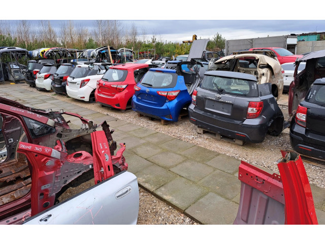 Vstřikovač 17101-F15130, 17101-F15130   Toyota Yaris XP210     