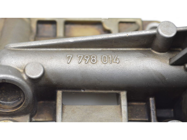 Масляный насос  N47 D20 A,N47 D20 C 7798014  BMW X3 E83 