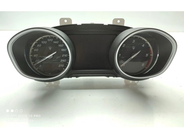 Панель приборов 670102896   Maserati Levante       