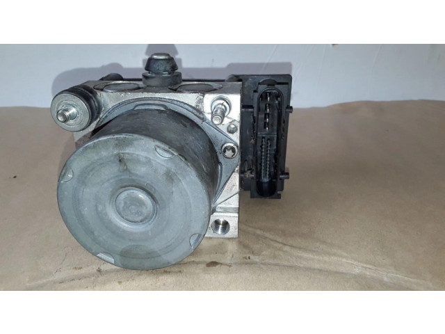 Jednotka ABS 0265231516, 8200334969   Renault Clio III 2011