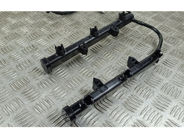 Vstřikovací lišta 05281428AA   Jeep Grand Cherokee WL     