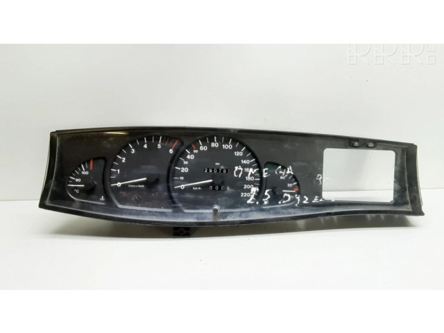 Панель приборов 87001300   Opel Omega B2       