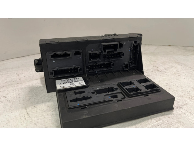 Блок предохранителей 2115453901   Mercedes-Benz S W220    