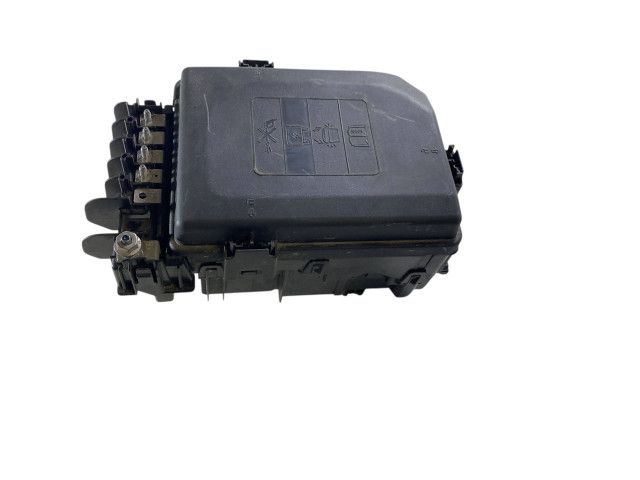 Блок предохранителей  84300718, 84809671   Chevrolet Equinox    