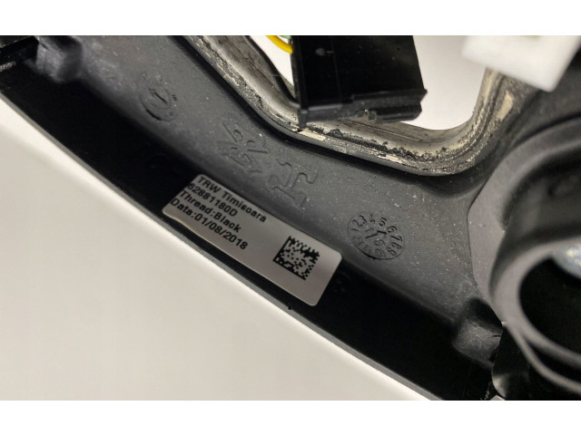Volant BMW 1 F40 2019 7939603  