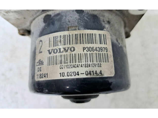 Jednotka ABS 30643982, P30643979   Volvo V70 2005