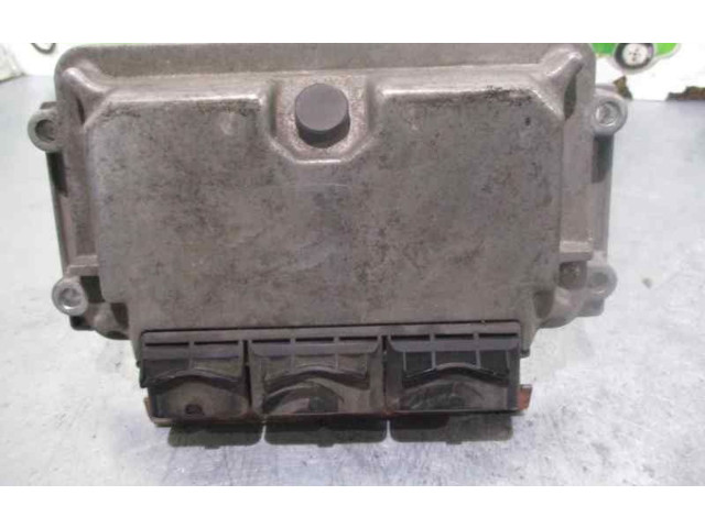 Řídící jednotka 9630059880, 0281001839   Peugeot 106 2001