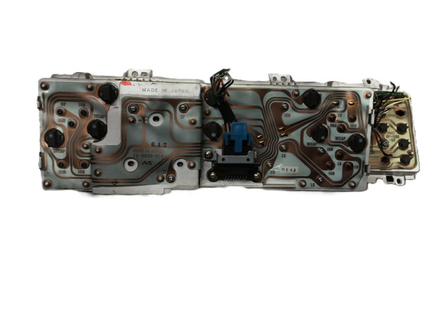 Přístrojová deska  Jeep Cherokee 1995 5DF57MA8, 56007196  