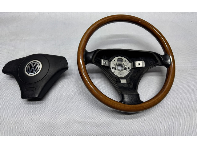 Руль Volkswagen Golf IV  1998 - 2005 года 3b0124c      