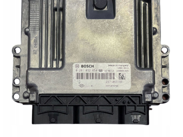 Řídící jednotka 237106319R, 0281032654   Dacia Dokker 2018