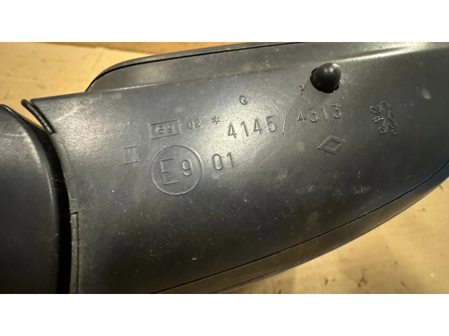 Zpětné zrcátko pravé Peugeot 407 2006  E9014145  