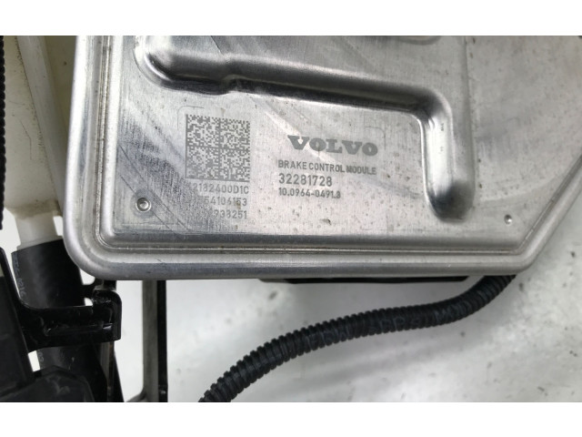 Блок ABS    32333276, 32281728   Volvo XC40