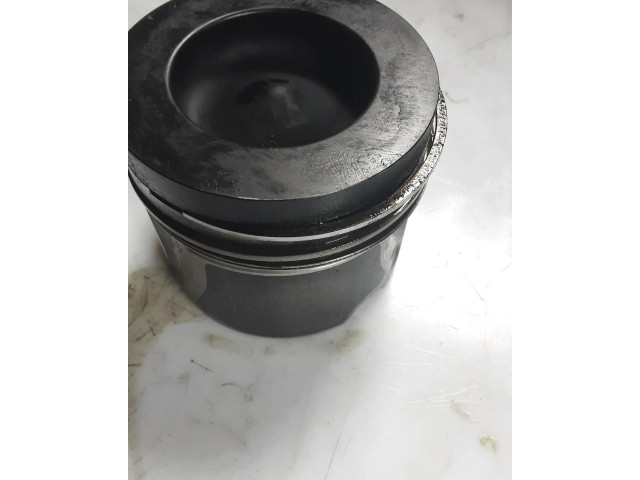 Píst 8372T, 3R2   Audi A6 S6 C7 4G  pro naftový motor 3.0  
