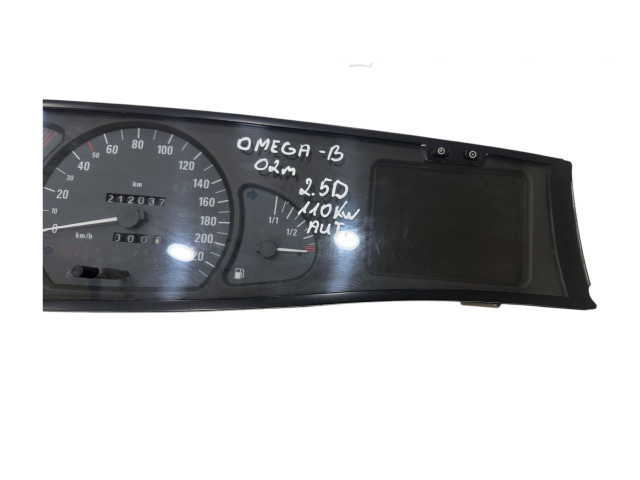 Přístrojová deska  Opel Omega B2 2002 24459629, 5WK70130  