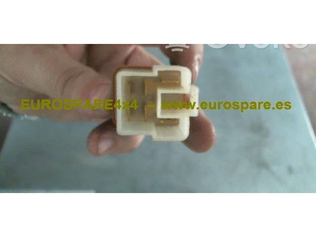   Pojistková skříňka 25230   Nissan Navara 2005