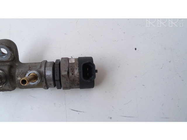 Vstřikovací lišta 2381033030, 1077800531   Subaru Trezia  pro naftový motor 2.0  