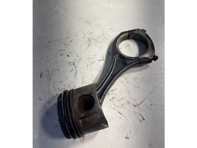 Píst 8340FF   Mercedes-Benz ML W164    642.940 