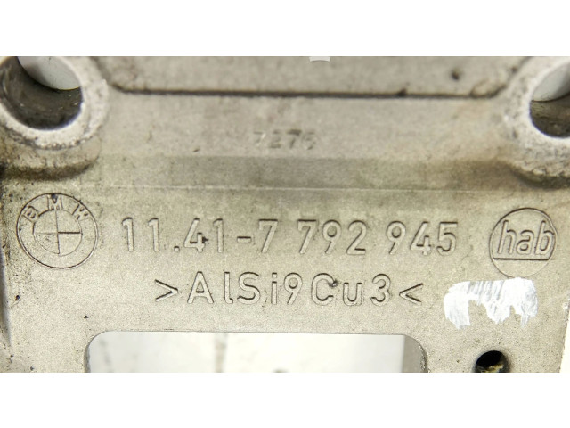 Čerpadlo oleje 7792945   BMW 5 E60 E61   N52B30A