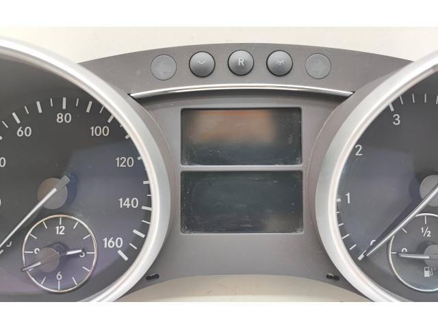 Přístrojová deska  Mercedes-Benz ML W164 2008 A1645409947  