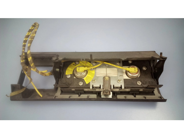 Подушка безопасности пассажира 94AGA042B84   Ford Escort