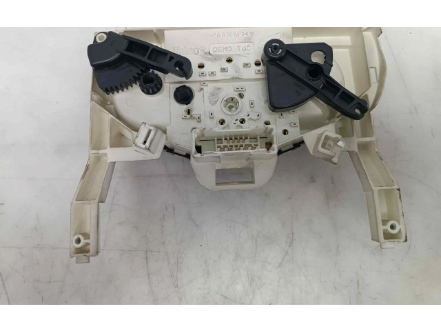 Блок управления климат-контролем W964098P   Nissan Primastar