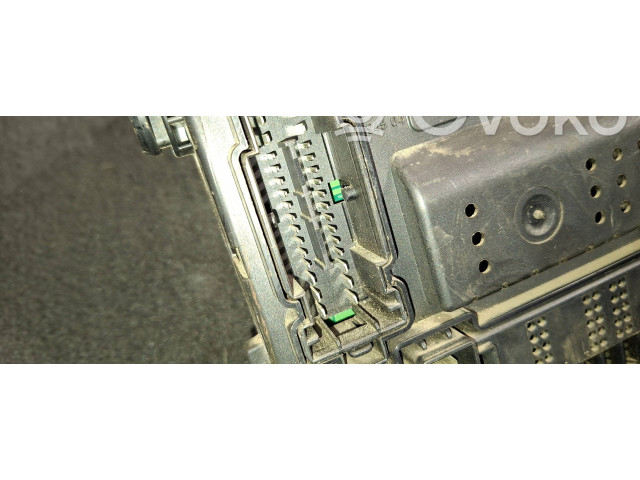  Pojistková skříňka 30728542, 05W365   Volvo S60 2007