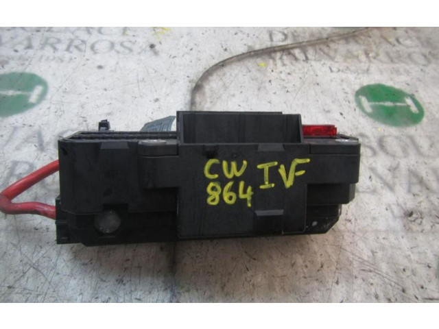 Pojistková skříňka Řídící jednotka BSM 61136900583   BMW 7 E65 E66 2002