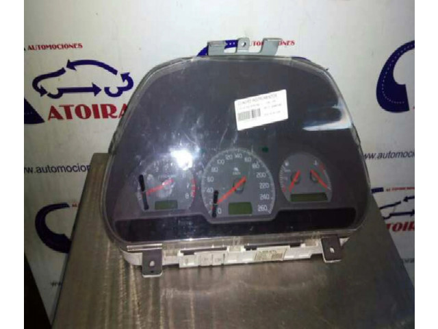 Панель приборов 30889714B   Volvo S40, V40       