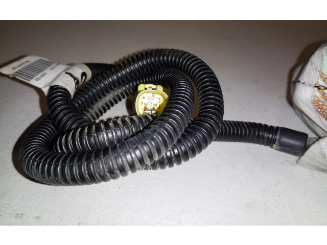 Подушка безопасности в сиденье 889101W000   KIA Rio