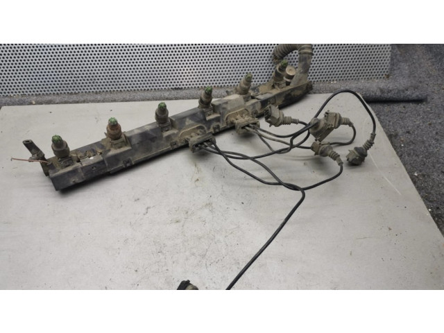 Vstřikovač 0280150414, 1724561   BMW 5 E34  pro benzínový motor 2.0  