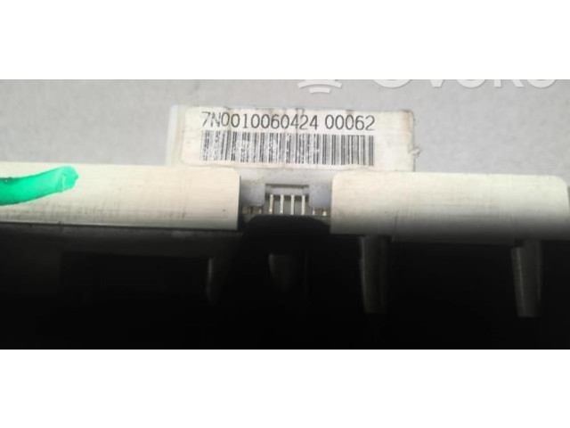Přístrojová deska  Nissan Micra 2006 24810BC60A  