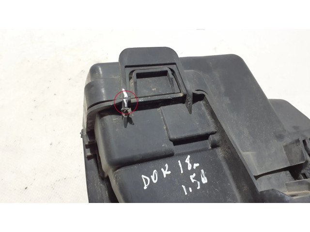 Блок предохранителей  243829068R   Dacia Dokker    