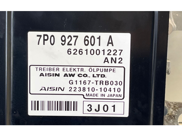 Přístrojová deska  Volkswagen Touareg II 2013 7P0927601A  