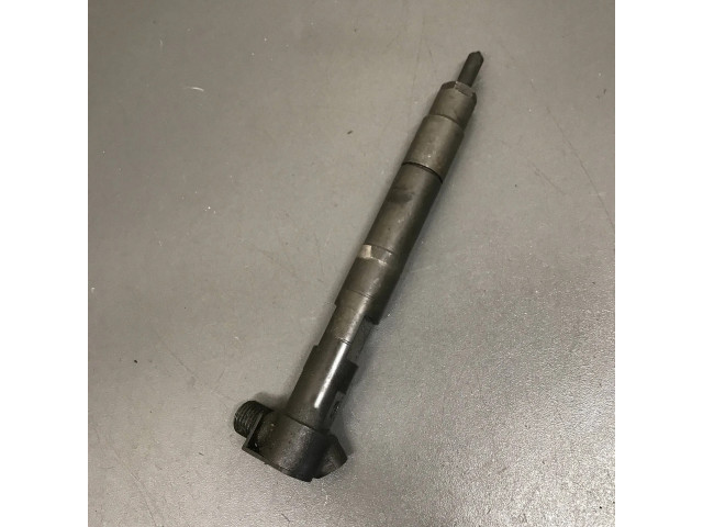 Форсунка A6510704987, 28342997    Mercedes-Benz E W212 для дизельного двигателя . 2.1