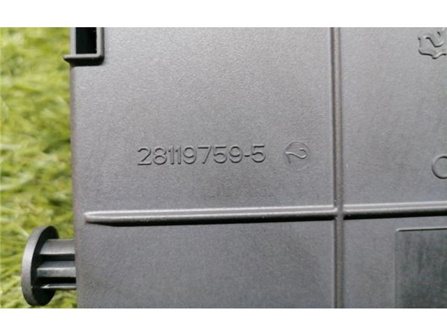   Pojistková skříňka 281197595, 281197595   Peugeot 5008 2011