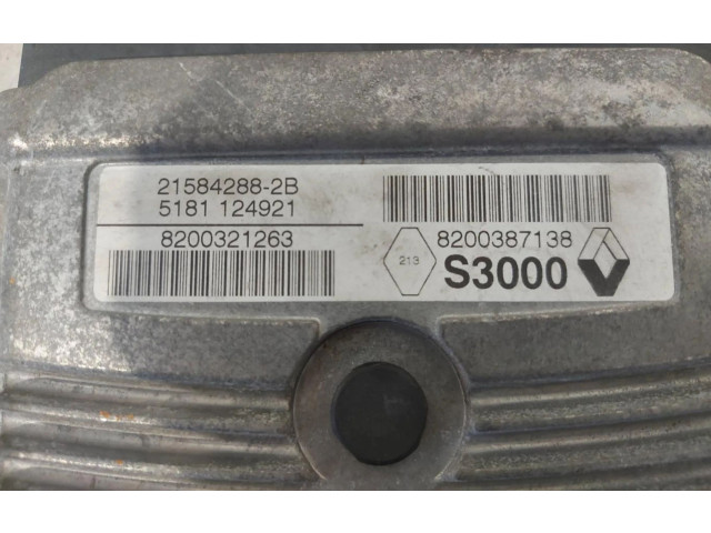Блок управления двигателем ECU    8200387138   Renault Megane II