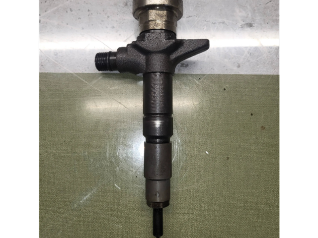 Vstřikovač 8982601090, 04T69626   Isuzu D-Max  pro naftový motor 3.0  