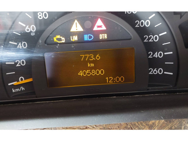 Přístrojová deska  Mercedes-Benz C W203 2001 A2035403411, 110008896043  