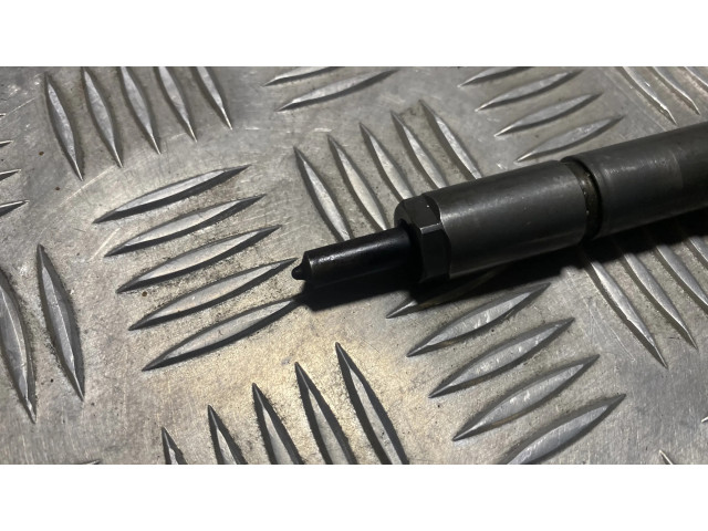 Vstřikovač 0445110064, 3380027010   Hyundai Santa Fe  pro naftový motor 0.0  