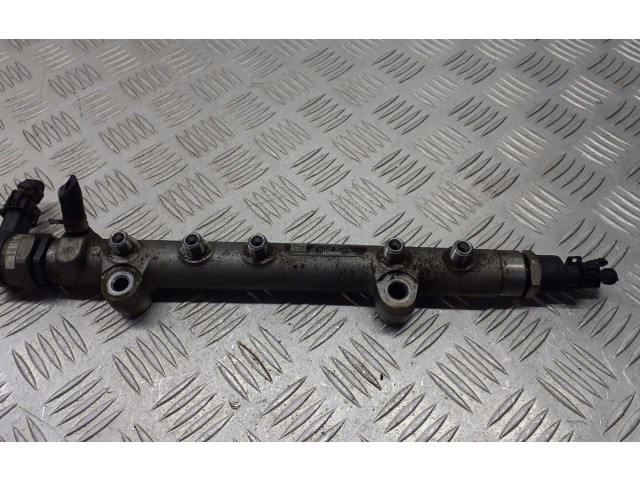 Vstřikovací lišta 23810-33021   Toyota Auris 150     