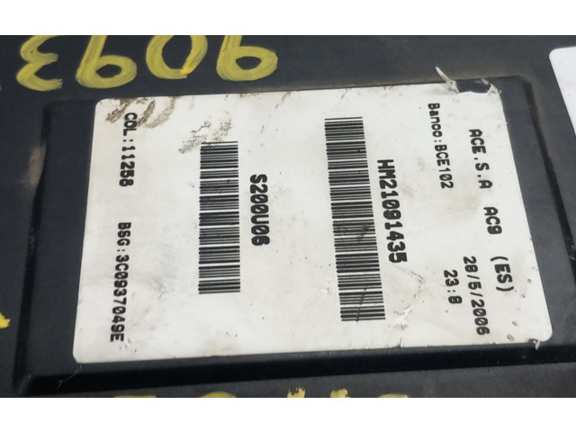   Pojistková skříňka 3C0937049E   Seat Toledo III (5P) 