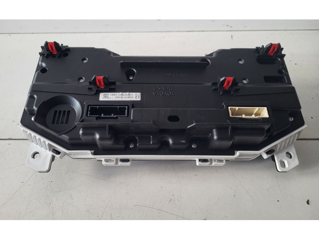 Панель приборов 83800K0220   Toyota Yaris Cross       