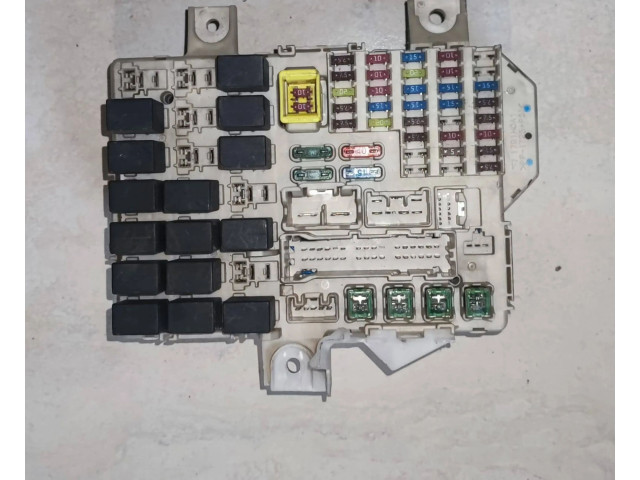 Блок предохранителей  MN108319, 8637A171   Mitsubishi Colt    