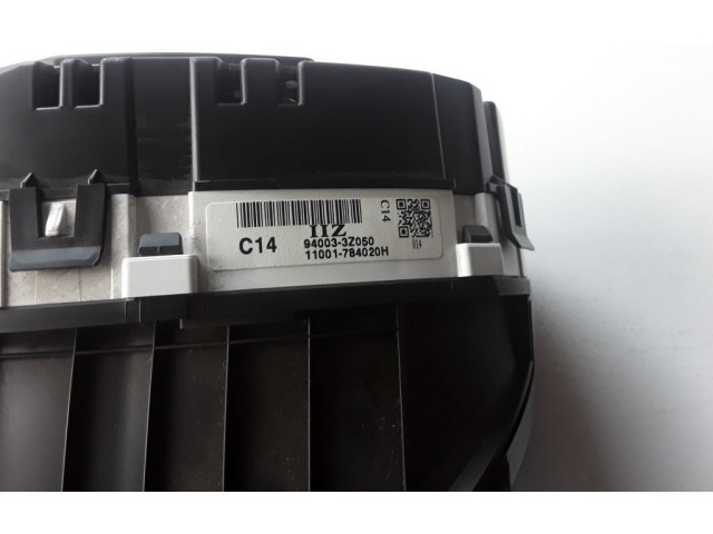 Přístrojová deska  Hyundai i40 2014 940033Z050  