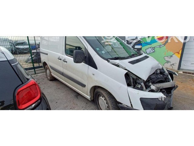   Pojistková skříňka    Peugeot Expert 2011