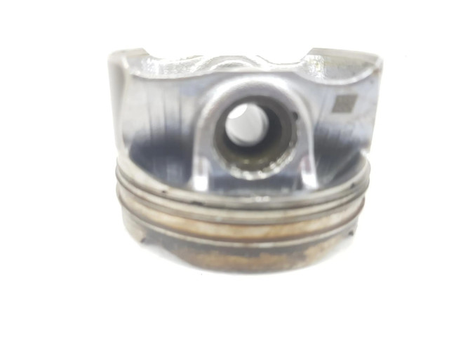  Поршень с шатуном  11258637807, 1212CD  BMW 7 G11 G12 для бензинового двигателя 