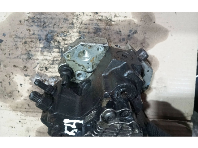 Vstřikovací čerpadlo 8689590, 045231   Volvo V70     
