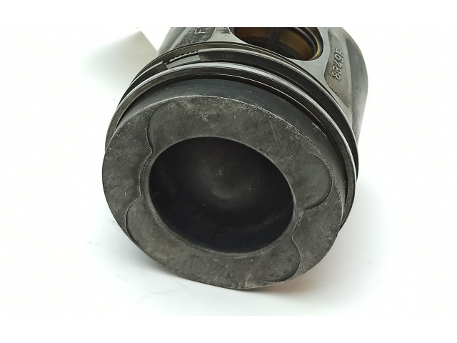 Píst 8349F, 65100   Mercedes-Benz E W212    651.924 