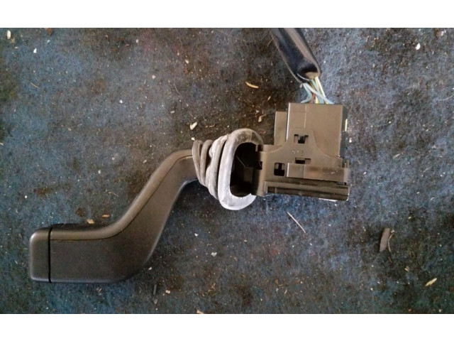 Pojistková skříňka Ручка стеклоочистителей 3731083E10000   Suzuki Ignis 2003